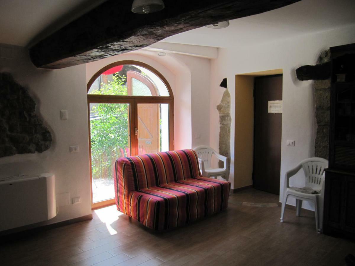 Bed and Breakfast La Casa dei Mimirs Garbagna Esterno foto
